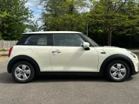 Used Mini ONE Classic 101 HP (74 kW) 2019 White Hatchback