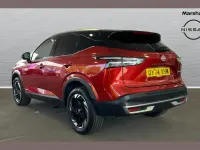Used Nissan Qashqai N-Connecta 190 HP (139 kW) 2016 Red SUV