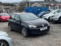 Usado VW Golf VI S 105 HP (77 kW) 2010 Preto Citadino