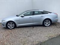 Used Jaguar XJ Luxury 275 HP (202 kW) 2010 Silver Sedan