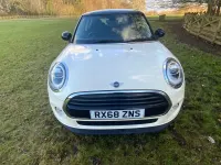 Used Mini Cooper Hatch 2018 White Hatchback