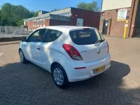 Used Hyundai i20 Classic 85 HP (62 kW) 2012 White Hatchback