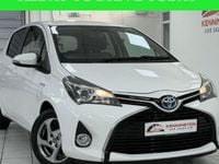 Used Toyota Yaris Hybrid 101 HP (74 kW) 2016 White Hatchback