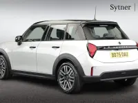 Ny Mini Cooper S Hatch 201 HK (147 kW) 2025 Vit Halvkombi