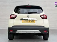 Used Renault Captur Dynamique 90 HP (66 kW) 2018 White SUV