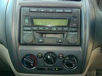 Begagnad Mazda 323 2003 Halvkombi