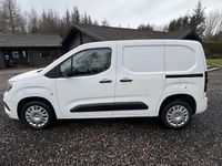 Used Vauxhall Combo Sportive 100 HP (73 kW) 2020 White Van