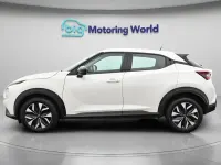 Używany Nissan Juke Acenta 114 KM (83 kW) 2022 Biały SUV