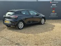 Used Renault Clio V Evolution 143 HP (105 kW) 2024 Diamond black  Hatchback