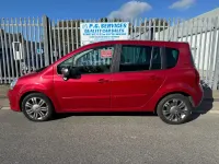 Usado Renault Grand Modus Dynamique 88 HP (64 kW) 2011 Vermelho Monovolume