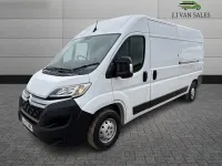Usado Citroën Relay 140 HP (102 kW) 2022 Branco Van