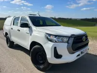 Used Toyota HiLux Active 150 HP (110 kW) 2021 White Pickup