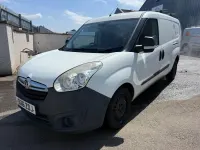 Used Vauxhall Combo S 105 HP (77 kW) 2016 White MPV