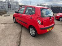 Used Hyundai i10 Classic 78 HP (57 kW) 2010 Red Hatchback