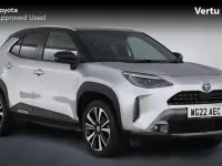 Used Toyota Yaris Hybrid Edition 116 HP (85 kW) 2022 Silver metallic bitone (metallic paint) Estate