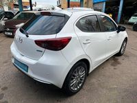 Used Mazda 2 Inclusive 90 HP (66 kW) 2022 White Hatchback