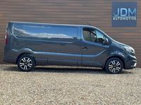 Begagnad Renault Trafic 2022 Grå