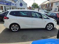 Second-hand Vauxhall Zafira SRi 2018 Alb Monovolum