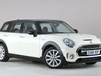 Usado Mini Cooper Clubman Classic 192 HP (141 kW) 2018 Branco Carrinha