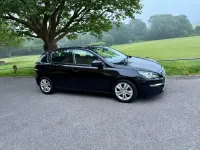 Used Peugeot 308 Active 120 HP (88 kW) 2017 Black Hatchback