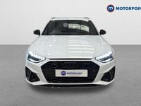 Begagnad Audi A4 Black Edition 2023 Vit Kombi