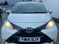 Used Toyota Aygo X-play 68 HP (50 kW) 2014 White Hatchback