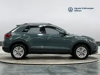 Used VW T-Roc Life 150 HP (110 kW) 2023 Blue SUV
