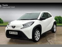 Used Toyota Aygo X PURE 72 HP (52 kW) 2023 Pure white SUV