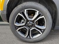 Used Jeep Avenger EV Summit 114 kW (156 HP) 2024 Yellow SUV