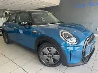 Begagnad Mini Cooper S Classic 2022 Blå Halvkombi