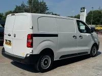 Used Vauxhall Vivaro 120 HP (88 kW) 2025 White MPV