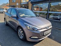 Used Hyundai i20 Premium 84 HP (61 kW) 2015 Grey Hatchback