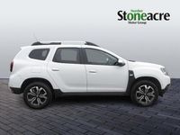 Used Dacia Duster Prestige 100 HP (73 kW) 2022 White SUV