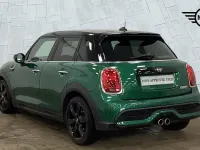 Used Mini Cooper S Classic 176 HP (129 kW) 2023 Green Hatchback