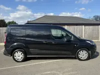 Usado Ford Transit Trend 100 HP (73 kW) 2022 Preto Van