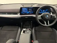 Usado BMW iX2 M Sport 147 kW (201 HP) 2024 Preto SUV