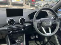 Używany Audi SQ2 Comfort 300 KM (220 kW) 2023 Niebieski SUV