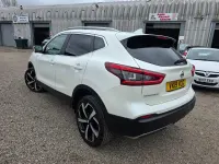 Used Nissan Qashqai Tekna 2019 White SUV