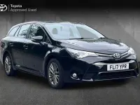 Used Toyota Avensis Business Edition 112 HP (82 kW) 2017 Black Estate