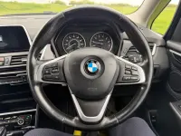Begagnad BMW 218 Impressive 2017 Vit Kombi
