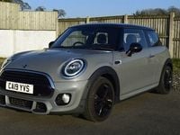 Używany Mini Cooper Hatch 136 KM (100 kW) 2019 Szary Hatchback