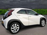 Used Toyota Aygo PURE 71 HP (52 kW) 2023 White