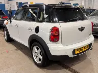 Used Mini Cooper D 2012 White Hatchback