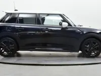 Used Mini Cooper Hatch 134 HP (98 kW) 2021 Black Hatchback