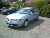 Used Nissan Almera SE 2004 Blue Hatchback
