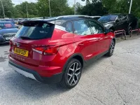 Usado Seat Arona XCELLENCE Lux 115 HP (84 kW) 2019 Vermelho SUV