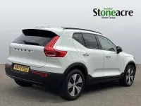 Used Volvo XC40 Plus 211 HP (155 kW) 2023 White SUV