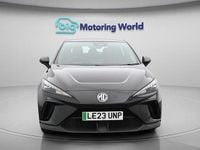 Begagnad MG MG4 EV SE 319 kW (435 HK) 2023 Halvkombi