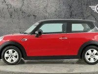 Usado Mini Cooper Classic 134 CV (98 kW) 2020 Rojo Utilitario