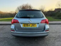 Used Vauxhall Astra Design Edition 95 HP (69 kW) 2014 Grey Estate